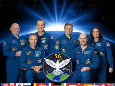 1125px-Expedition_56_crew_portrait.jpg