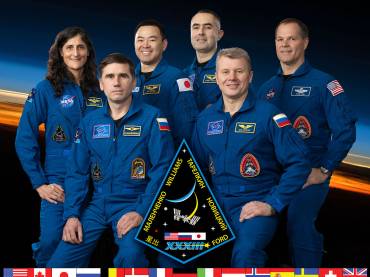 Expedition_33_crew_portrait.jpg