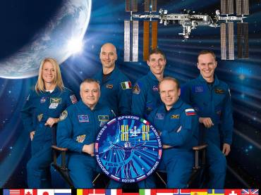 Expedition_37_crew_portrait.jpg