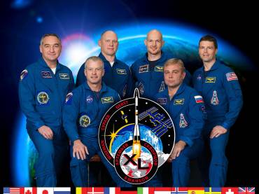 Expedition_40_crew_portrait.jpg