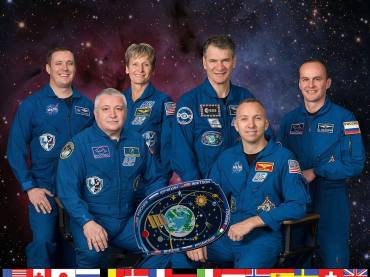 Expedition_52_crew_portrait.jpg