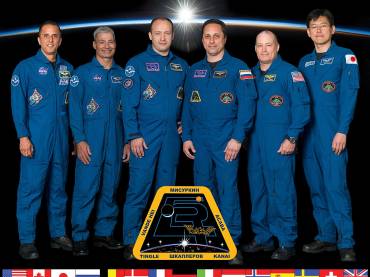 Expedition_54_crew_portrait.jpg